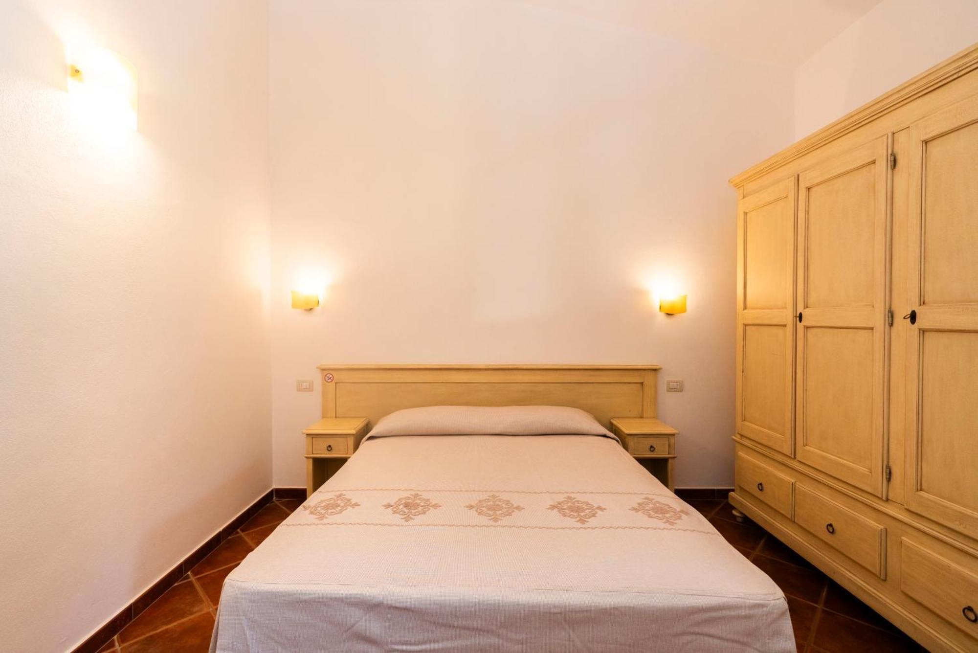 Borgo Degli Ulivi Aparthotel Arbatax Exterior photo