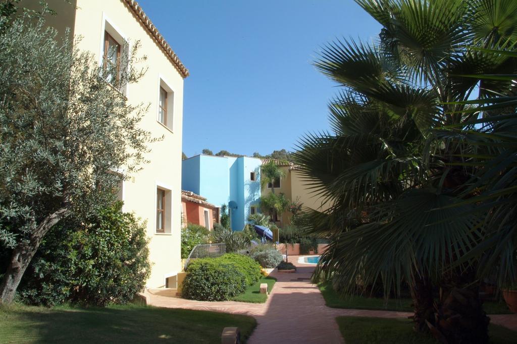 Borgo Degli Ulivi Aparthotel Arbatax Exterior photo